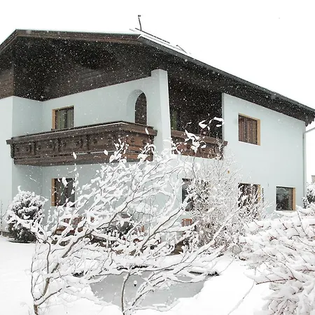 Holiday Chalet *