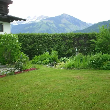 Holiday Chalet Zell am See